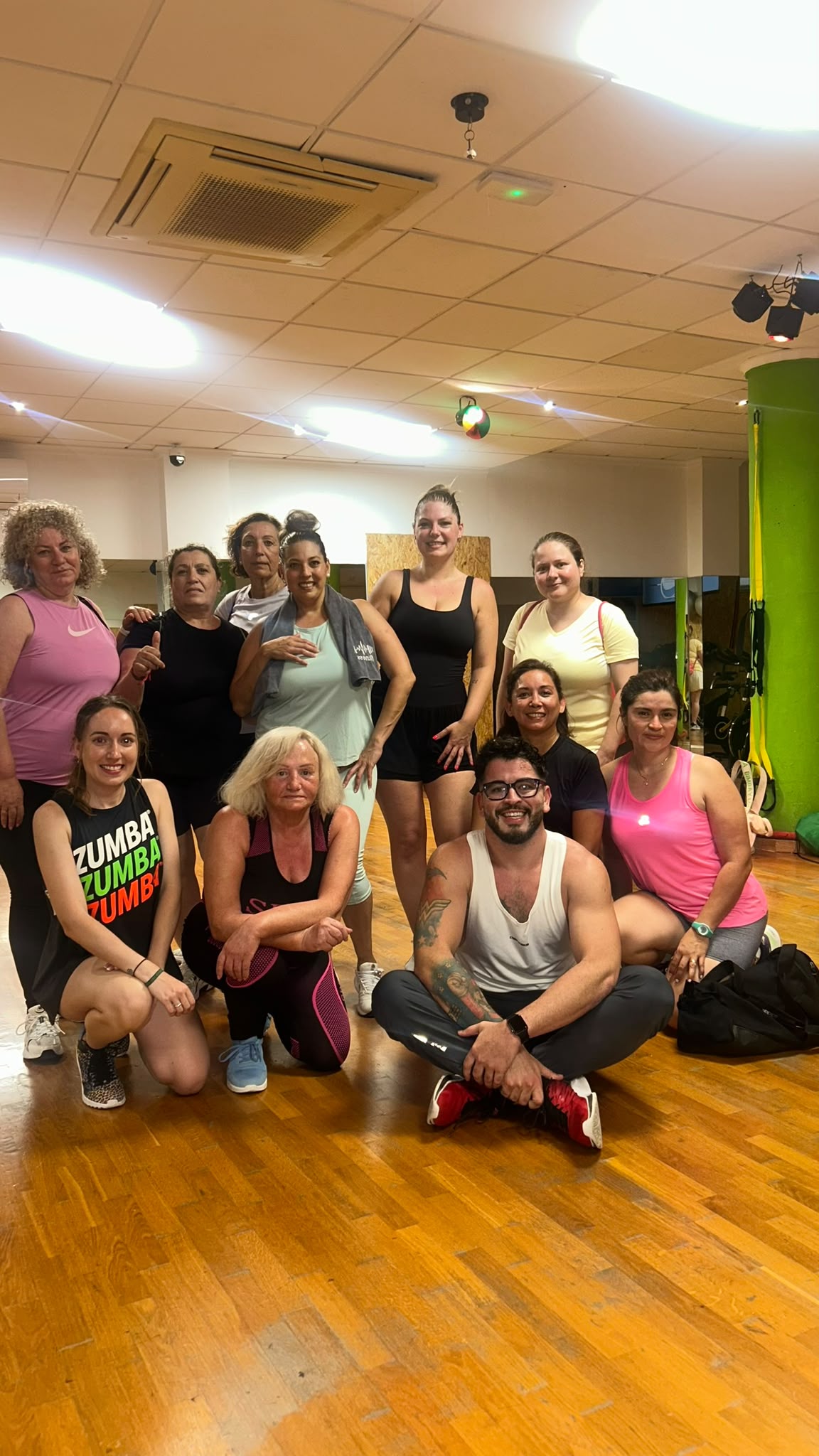 Grupo de actividades dirigidas en Entrena-T Fitness & Wellness